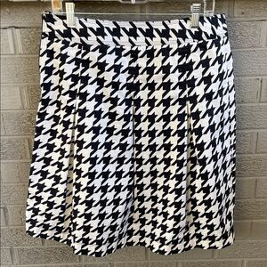 Merona Black and White Houndstooth Skirt- size 12